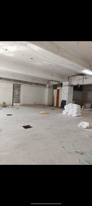 Parking in  Showroom at Oasis CHS Borivali, Borivali West – for Rent