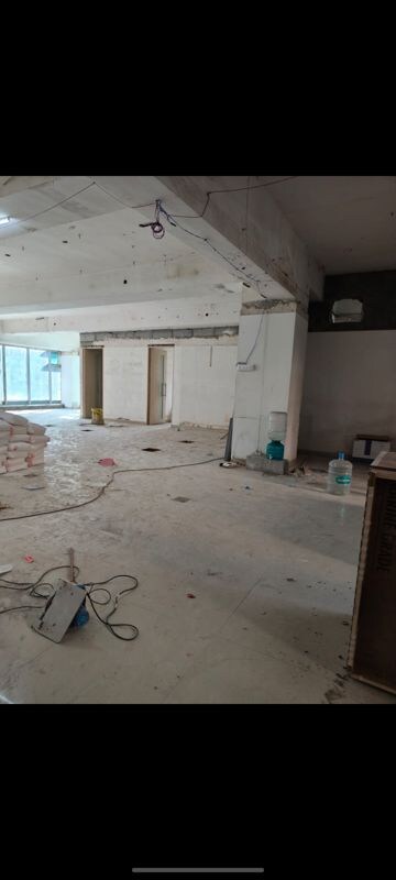 Parking in  Showroom at Oasis CHS Borivali, Borivali West – for Rent