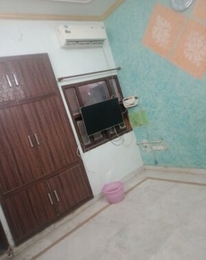 Furnished Amenities in 1 BHK Villa at Aliganj – for Rent