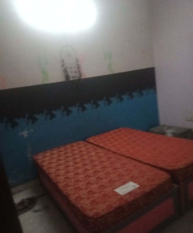 1 BHK + Study Room Villa For Rent in Aliganj