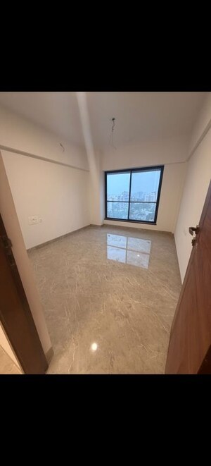 Room in 3 BHK Apartment at Santacruz West – for Sale
