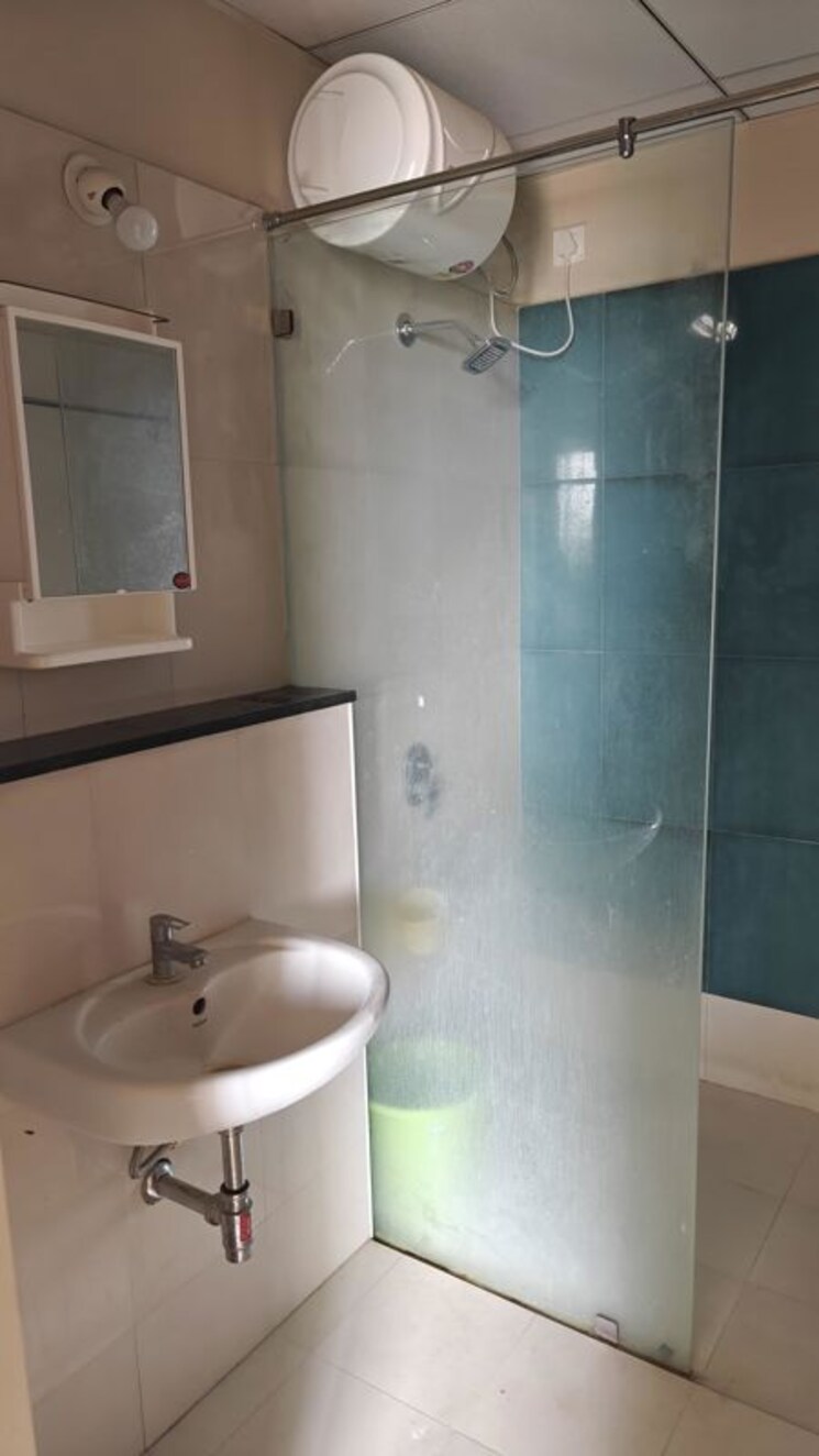 Bathroom, ukn-the-belvedere 3 Bedroom 1500 Sq.Ft. Apartment In Devanahalli Bangalore 9904446