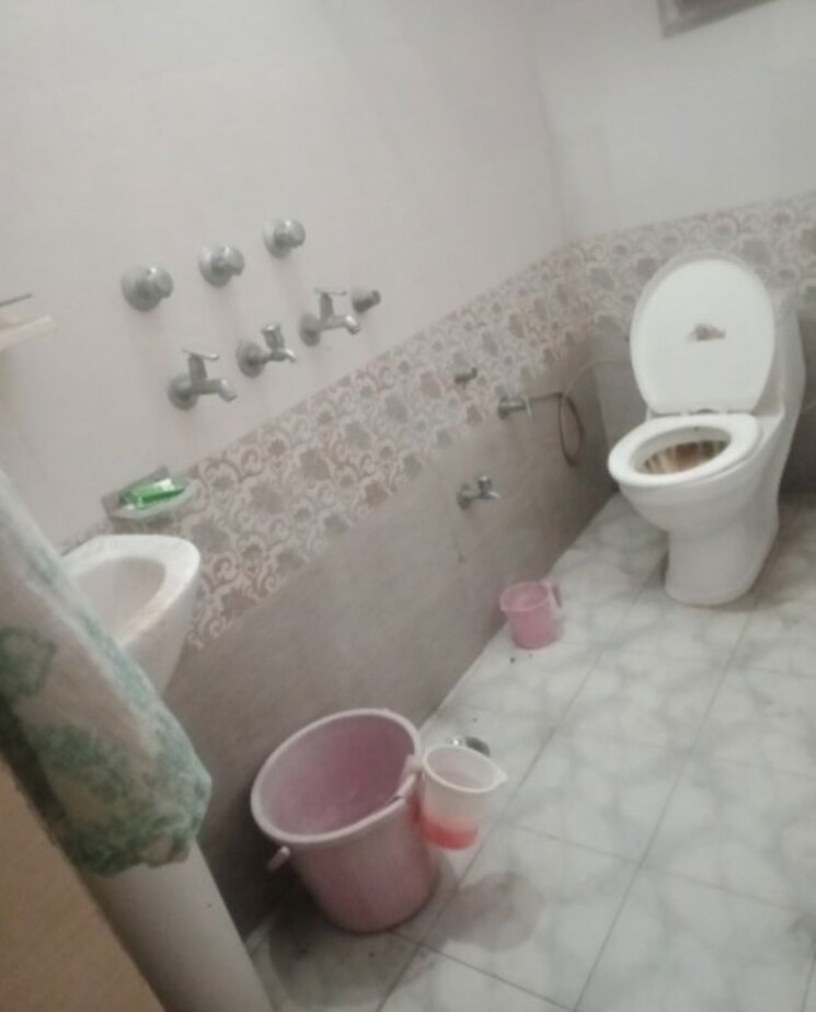 Other, aliganj 2 Bedroom 3200 Sq.Ft. Villa In Aliganj Lucknow 9904460