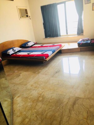 Bedroom in 4 BHK Apartment at Vastu Bandra Apartment, Bandra West – for Sale