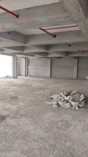 Parking in  Showroom at Omkar Enclave Bhayander, Bhayandar West – for Rent