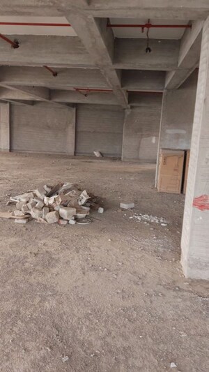 Parking in  Showroom at Omkar Enclave Bhayander, Bhayandar West – for Rent