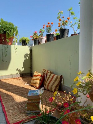 Room in  Pg at Vibhuti Khand – for Rent