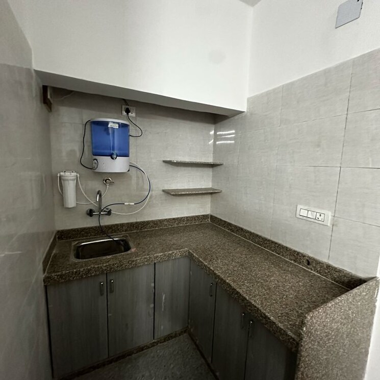 Kitchen, sector 52 1 RK 600 Sq.Ft. Builder Floor In Sector 52 Gurgaon 9904507