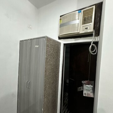 Furnished Amenities in 2 BHK Builder Floor at Sector 52 – for Rent