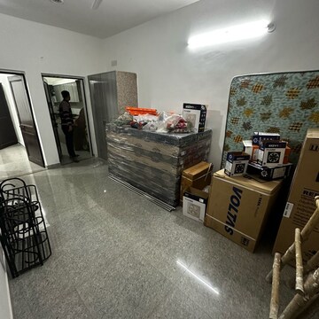 Living Room in 2 BHK Builder Floor at Sector 52 – for Rent