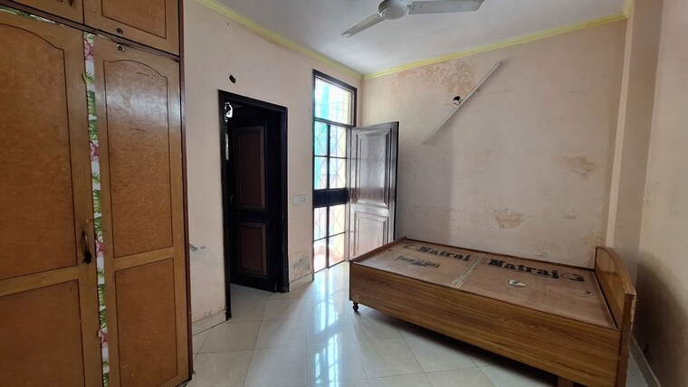Room, panchsheel vihar 2 Bedroom 1000 Sq.Ft. Builder Floor In Panchsheel Vihar Delhi 9904543