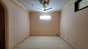 Room in 2 BHK Builder Floor at Panchsheel Vihar – for Sale