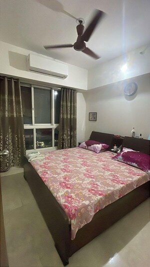 Bedroom in 2 BHK Apartment at Lodha Amara, Kolshet Road – for Rent
