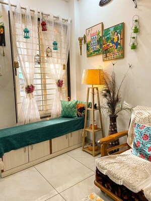 Room in  Pg at Vibhuti Khand – for Rent