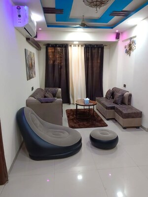 Living Room in 2.5 BHK Apartment at Sapphire Heights, Kandivali East – for Sale