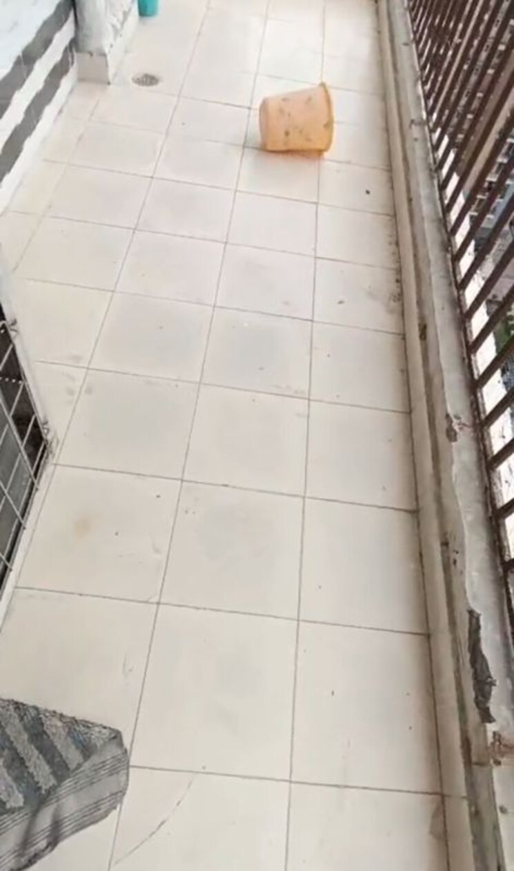 Balcony, panchsheel green 2 Bedroom 1350 Sq.Ft. Apartment In Panchsheel Green Greater Noida 9886086