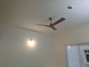 Furnished Amenities in 2 BHK Apartment at Prestige North Point, Kammanahalli – for Rent