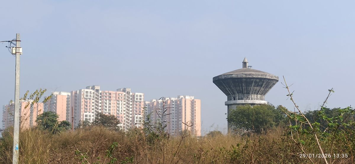 2 BHK Apartment For Sale in Charms Castle