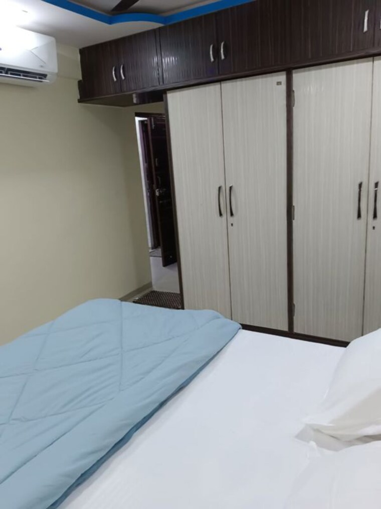 Room, raheja-odyssey 4 Bedroom 2245 Sq.Ft. Apartment In Kandivali East Mumbai 9904670