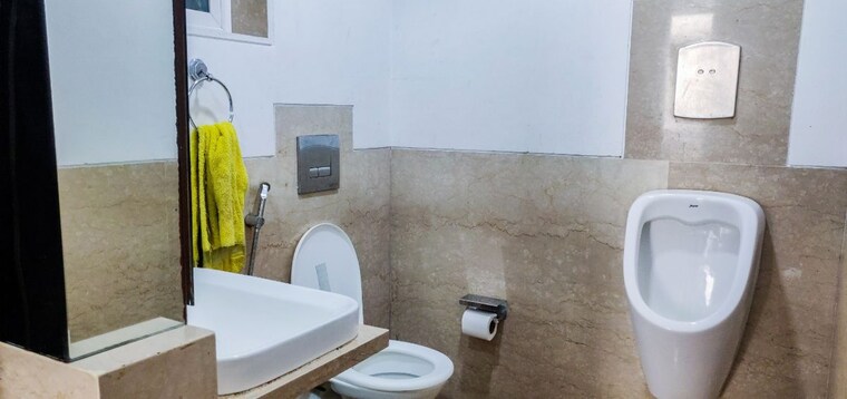 Bathroom, greenscape-cyber-one Commercial Office Space 3215 Sq.Ft. In Vashi Sector 30a Navi Mumbai 9904698