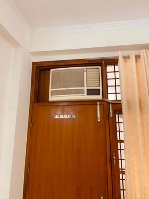 Furnished Amenities in 1 RK Villa at Sector 56 – for Rent