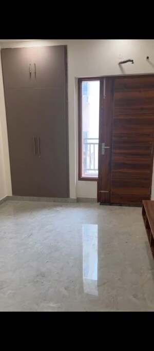 3 BHK Builder Floor For Rent in RPS Palm Drive, Sector 88