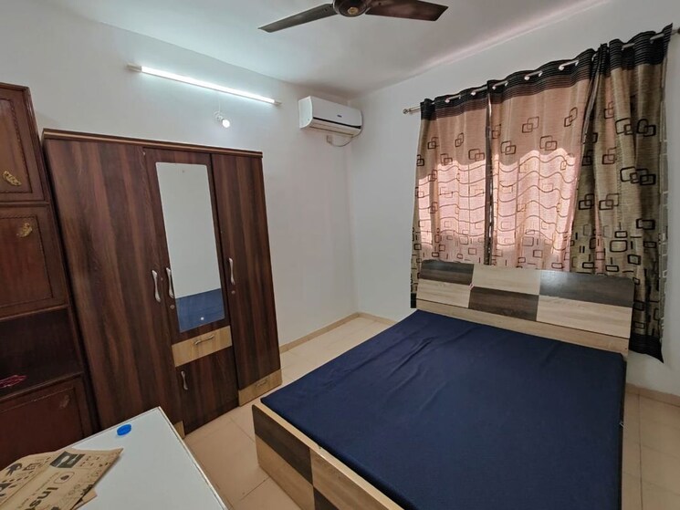 Team Area, lunkad-daffodils 2 Bedroom 800 Sq.Ft. Apartment In Viman Nagar Pune 9904733