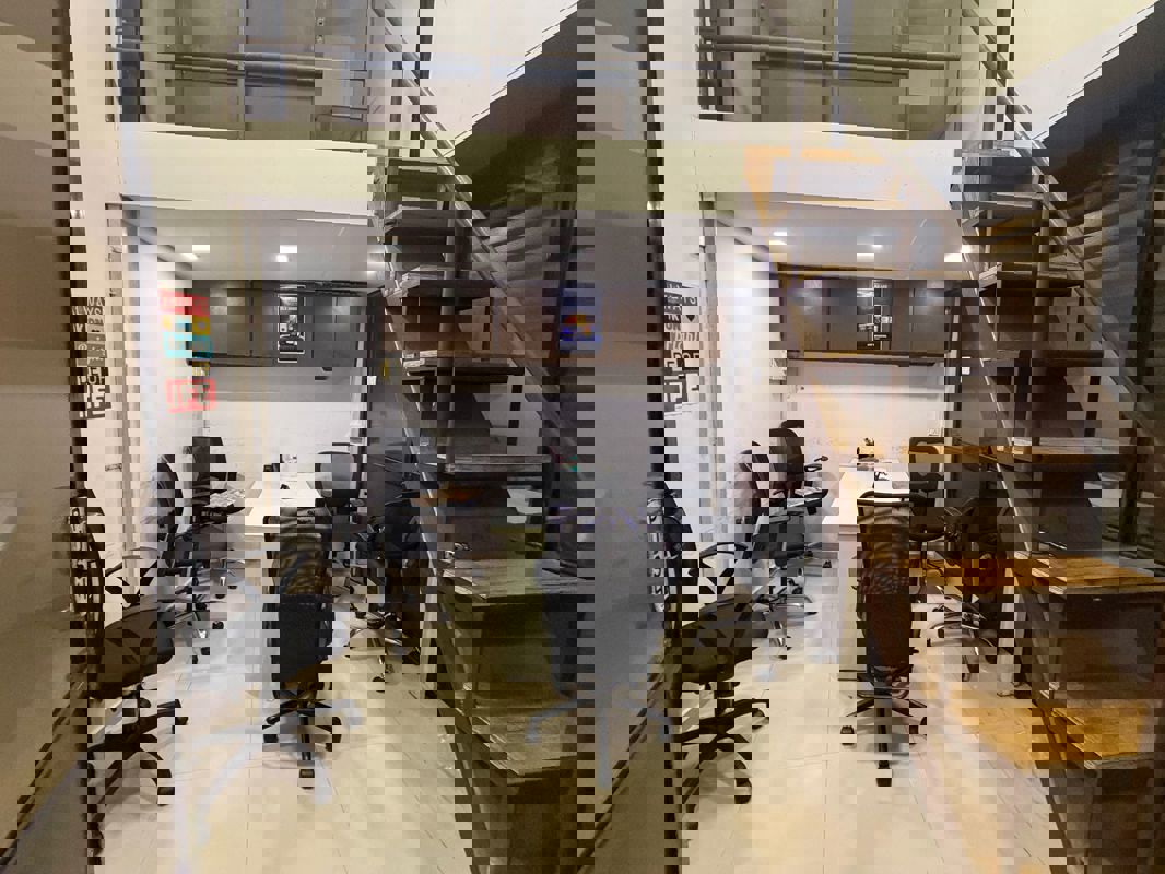 Office Space For Rent in Rustomjee Eaze Zone Mall