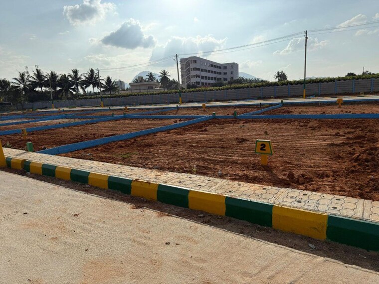 undefined, chikkaballapur  1200 Sq.Ft. Plot In Chikkaballapur Bangalore 9904738