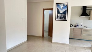 Room in 2.5 BHK Apartment at Bhartiya Nikoo Homes, Thanisandra Main Road – for Rent