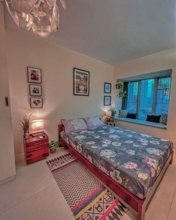 Room, vineet khand Pg For Girls In Vineet Khand 9904812