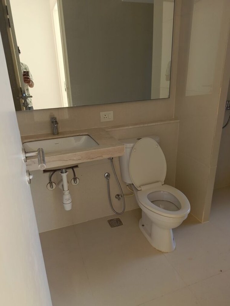 Bathroom, hiranandani-fortune-city 2 Bedroom 1105 Sq.Ft. Apartment In New Panvel Navi Mumbai 9904816