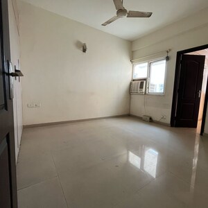 Room in 2 BHK Apartment at Supertech The Romano, Sector 118 – for Rent