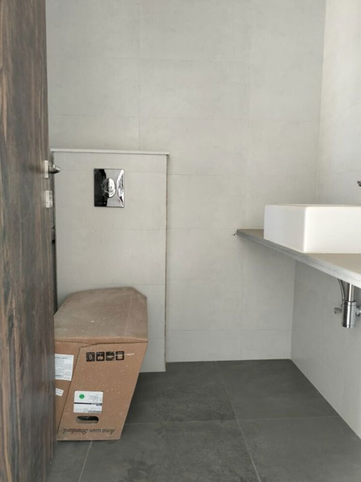 Bathroom, rosa-manhattan 3 Bedroom 1000 Sq.Ft. Apartment In Ghodbunder Road Thane 9904835