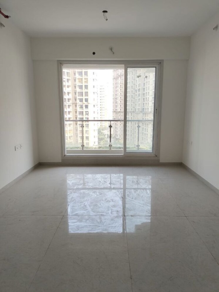 Room, rosa-manhattan 3 Bedroom 1000 Sq.Ft. Apartment In Ghodbunder Road Thane 9904835