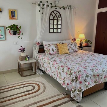 Room in  Pg at Vibhuti Khand – for Rent