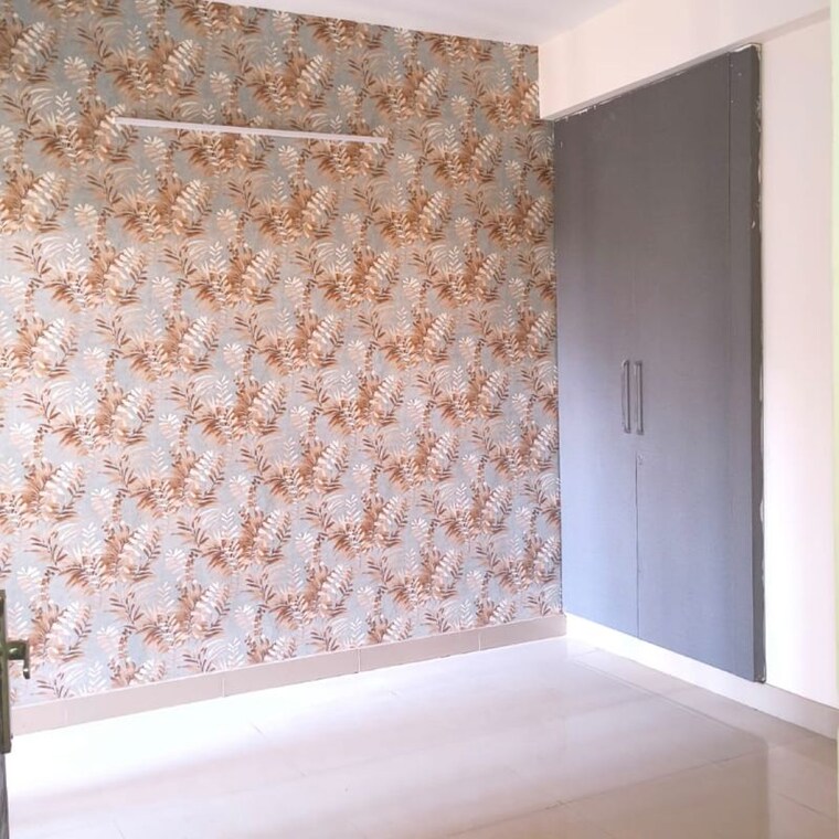 Bedroom, supertech-the-romano 2.5 Bedroom 1260 Sq.Ft. Apartment In Sector 118 Noida 9904861