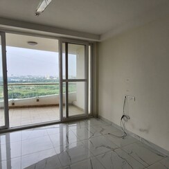 2 BHK + Extra Room Apartment For Rent in Mantri Manyata Lithos