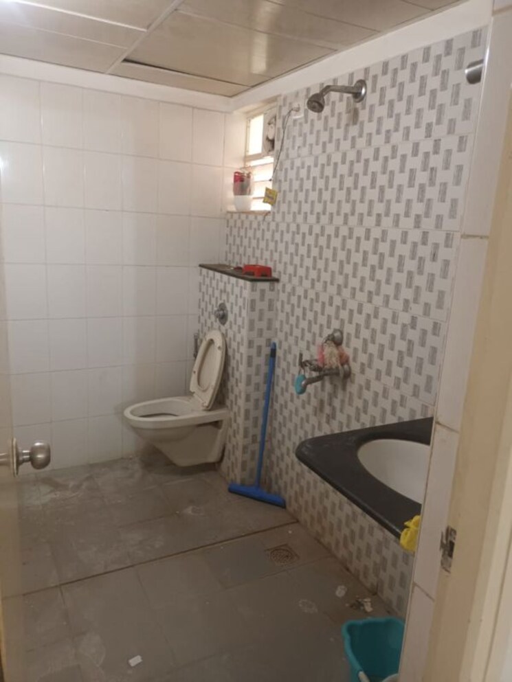Bathroom, manish nagar 2 Bedroom 1210 Sq.Ft. Apartment In Manish Nagar Nagpur 9904893