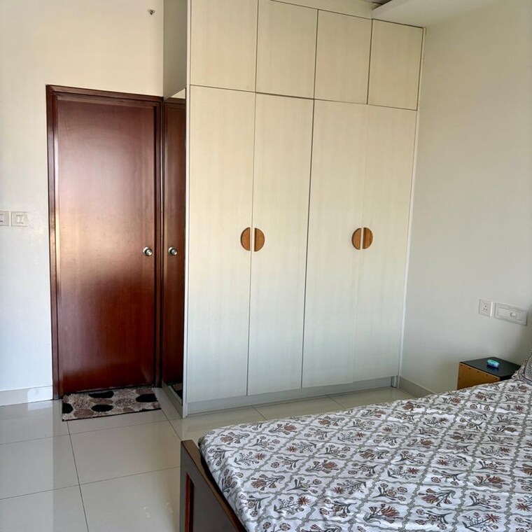 Bathroom, puravankara-palm-beach 2 Bedroom 1232 Sq.Ft. Apartment In Essel Gardens Bangalore 9904909