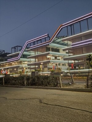  Shop – Exterior View View at SKA Arcadia, Wave City - for Sale