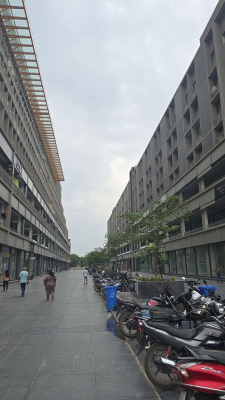 Exterior View, gota Commercial Office Space 870 Sq.Ft. In Gota Ahmedabad 9894078