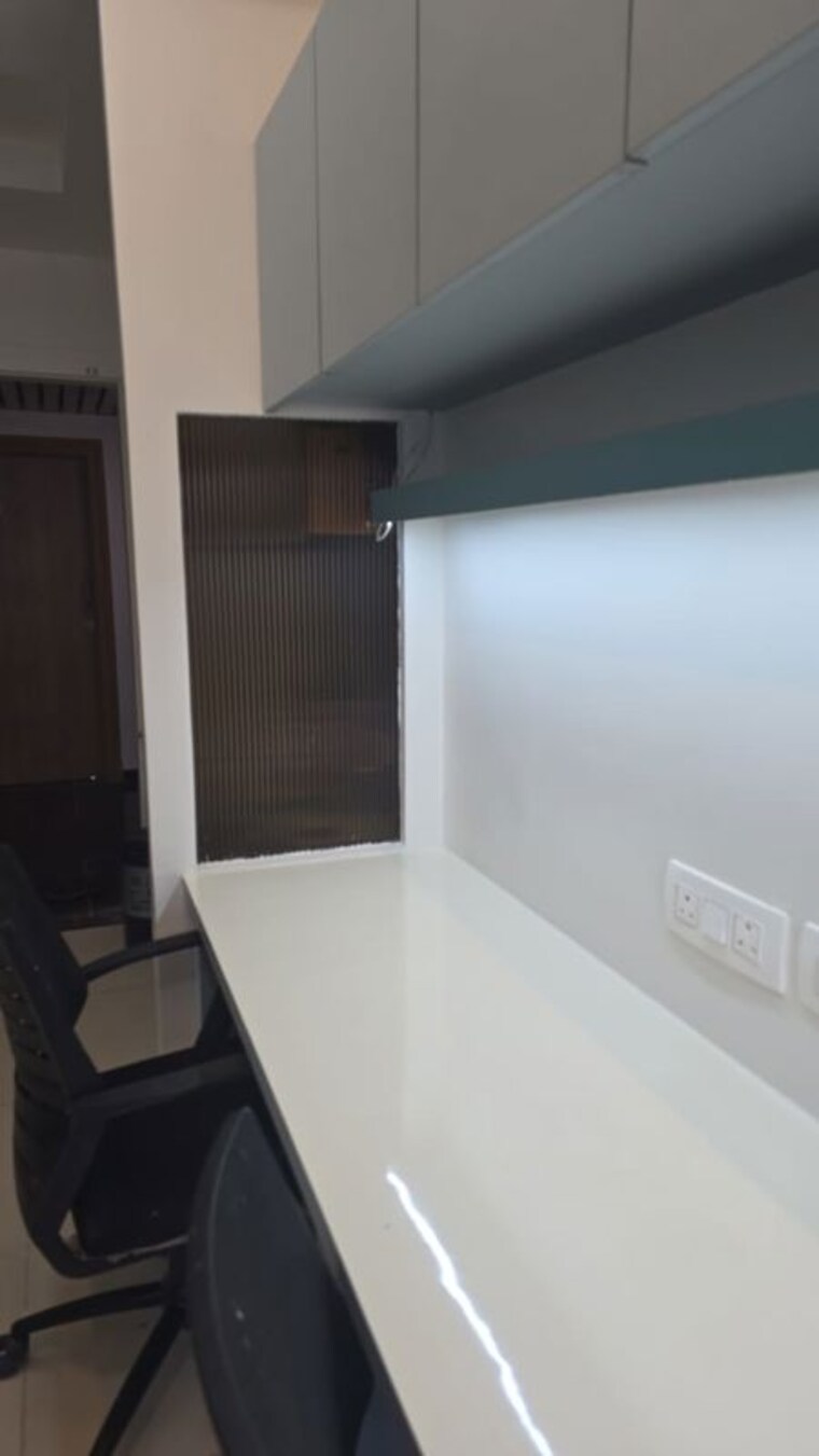 Team Area, gota Commercial Office Space 870 Sq.Ft. In Gota Ahmedabad 9894078