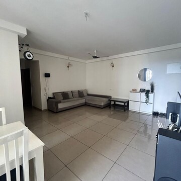 Kitchen in 2 BHK Apartment at Prestige Royale Gardens, Avalahalli – for Rent