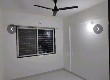 Room in 2 BHK Apartment at Sukhwani Hermosa Casa, Mundhwa – for Rent