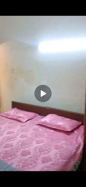 Furnished Amenities in 1 RK Builder Floor at East Of Kailash – for Rent