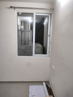 Room in 2 BHK Apartment at Prateek Grand City, Siddharth Vihar – for Sale