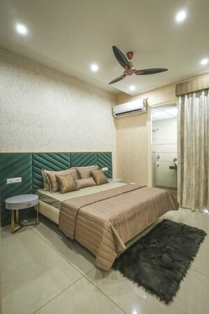 Bedroom in 4 BHK Builder Floor at Sector 16 – for Sale