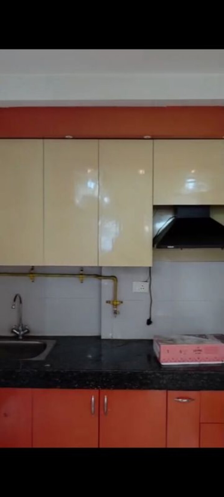 Kitchen, sector 16c greater noida 3.5 Bedroom 1635 Sq.Ft. Apartment In Sector 16c Greater Noida Greater Noida 9905113