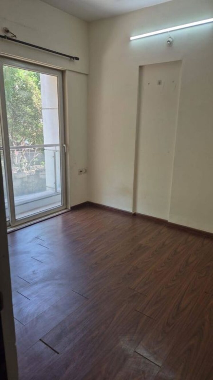 Room, skywards-nirvana 1 Bedroom 650 Sq.Ft. Apartment In Hadapsar Pune 9904975